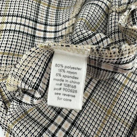 NWT Full Tilt Womens Cream Black Plaid Hook & Eye Closure Sleeveless Crop Top M - Picture 8 of 10